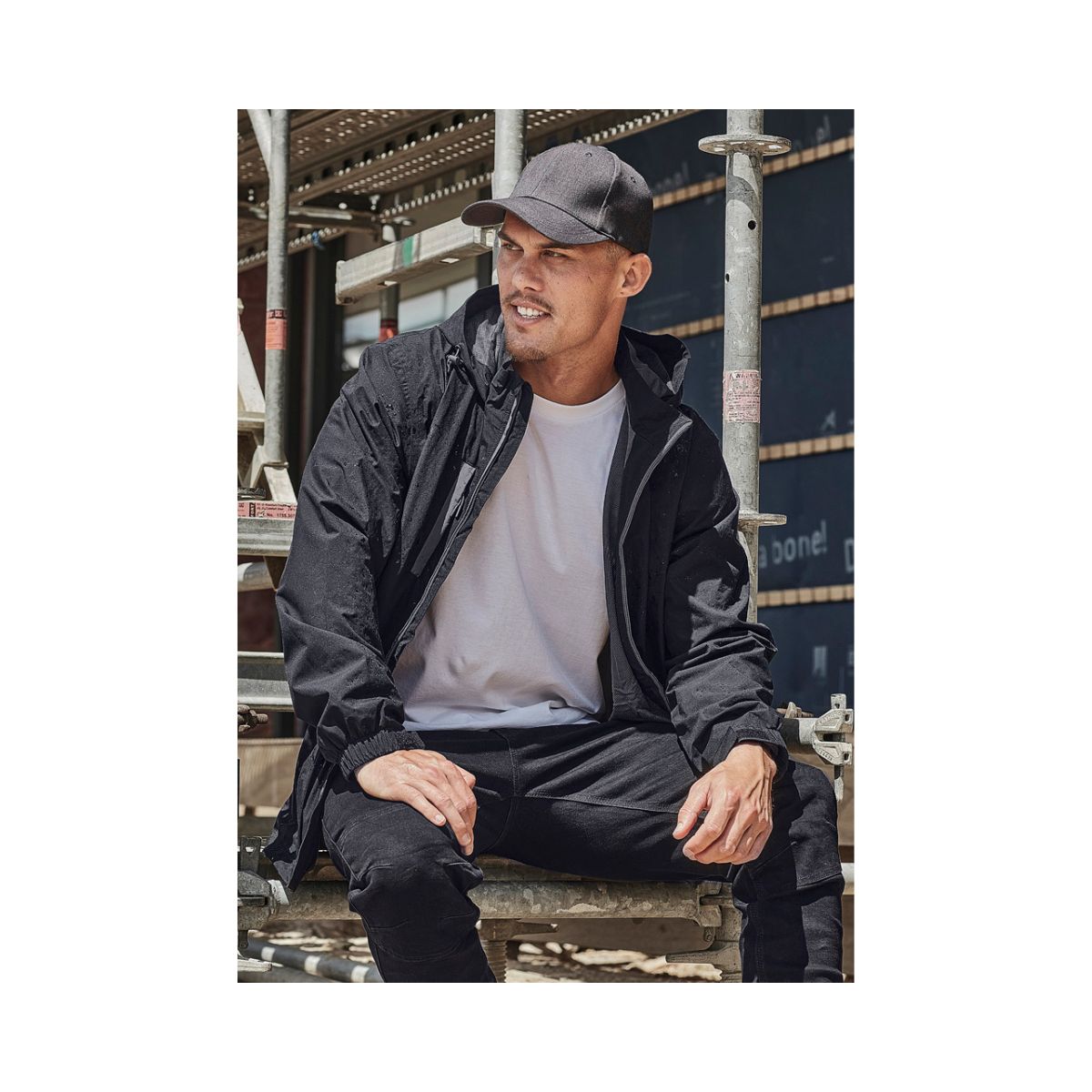 Syzmik Unisex Super Light Packable Rain Jacket ZJ260