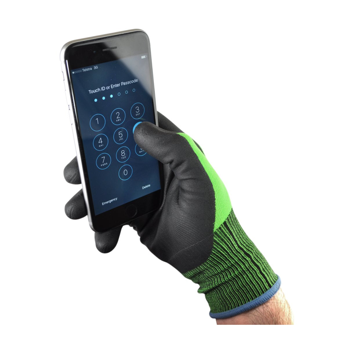 TGC KOMODO Gloves using smartphone