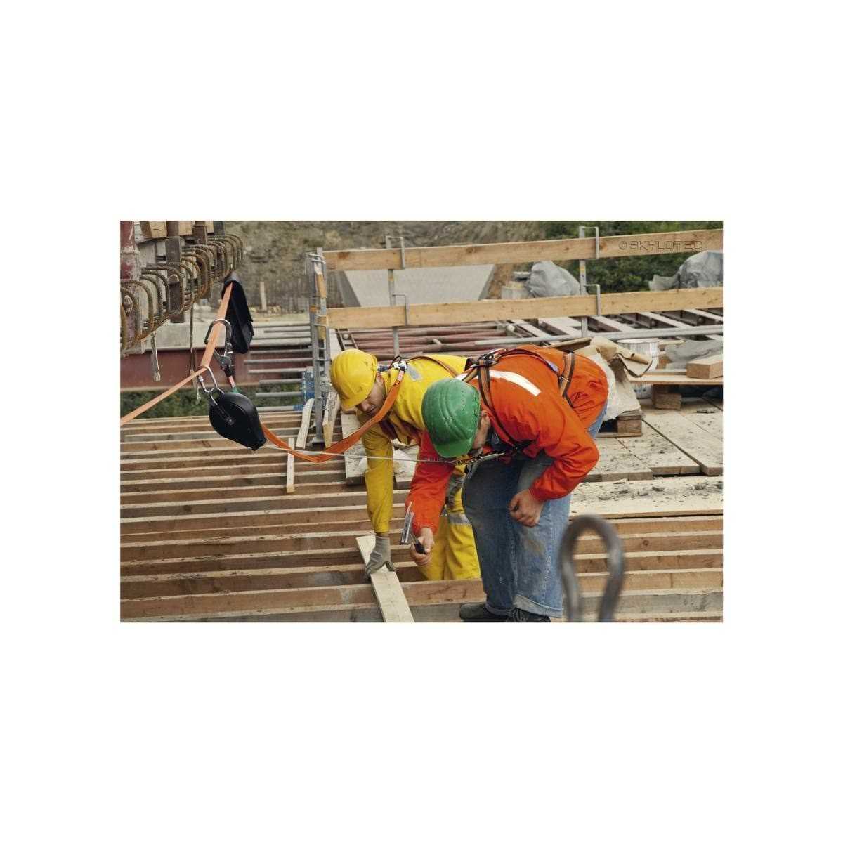Workers using Skylotec Lifeline