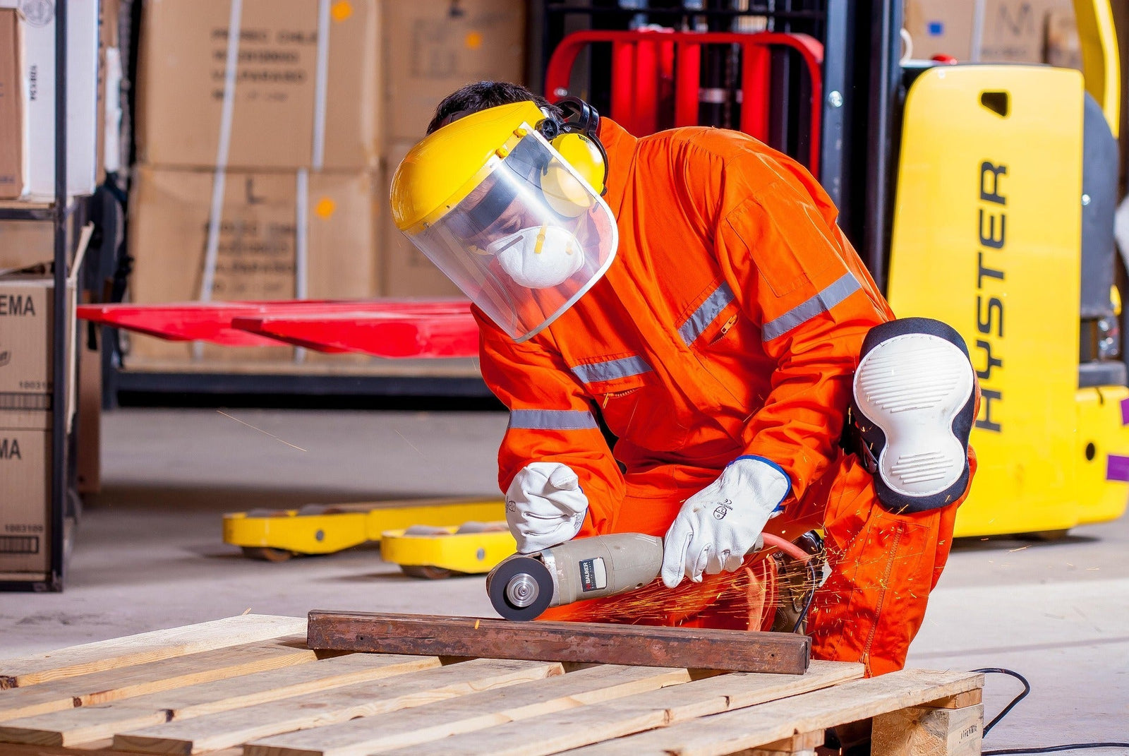 Hi-Vis Workwear Requirements in Australia: What Your Team Needs in 2025